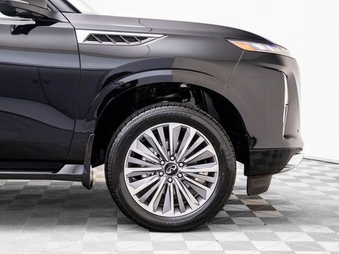 Certified 2026 INFINITI QX80 Luxe w/ Cargo Package AWD/4WD image 31