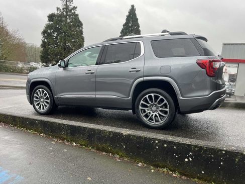 Used 2021 GMC Acadia Denali w/ Denali Ultimate Package AWD/4WD image 5