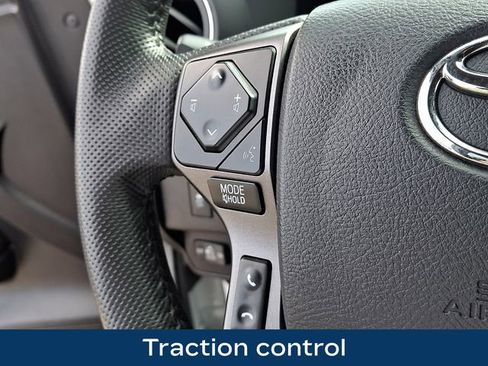 Used 2023 Toyota Tacoma TRD Sport image 7