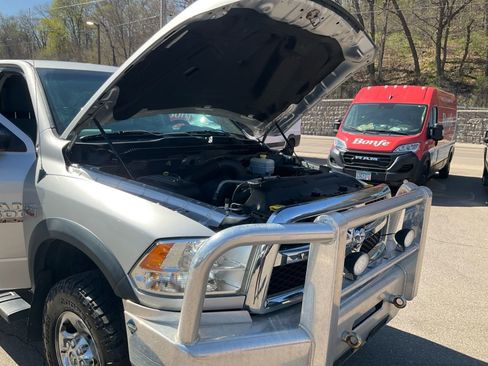 Used 2013 RAM 2500 Tradesman w/ Chrome Appearance Group AWD/4WD image 18