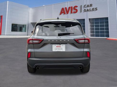 Used 2025 Ford Escape ST-Line image 6