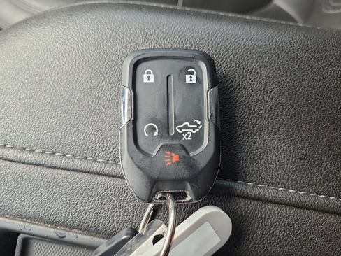 Used 2019 Chevrolet Silverado 1500 LT Trail Boss AWD/4WD image 33