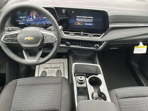 New 2026 Chevrolet Equinox LT image 16