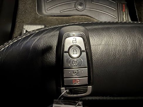 Used 2018 Ford Explorer Limited image 51