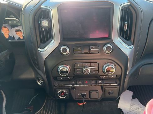 Used 2021 GMC Sierra 1500 SLE image 13