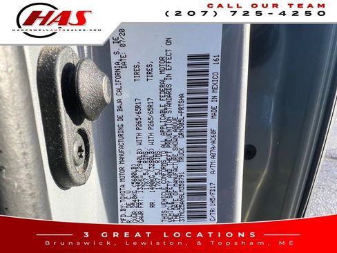 Used 2020 Toyota Tacoma TRD Sport w/ Technology Package image 18