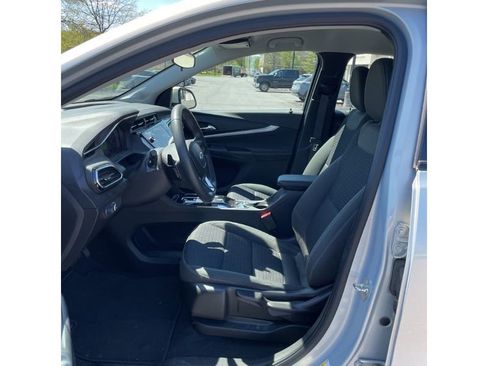 Used 2023 Chevrolet Bolt EUV LT w/ Driver Confidence Package FWD image 5