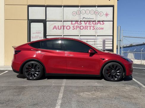 Used 2022 Tesla Model Y Performance AWD/4WD image 6