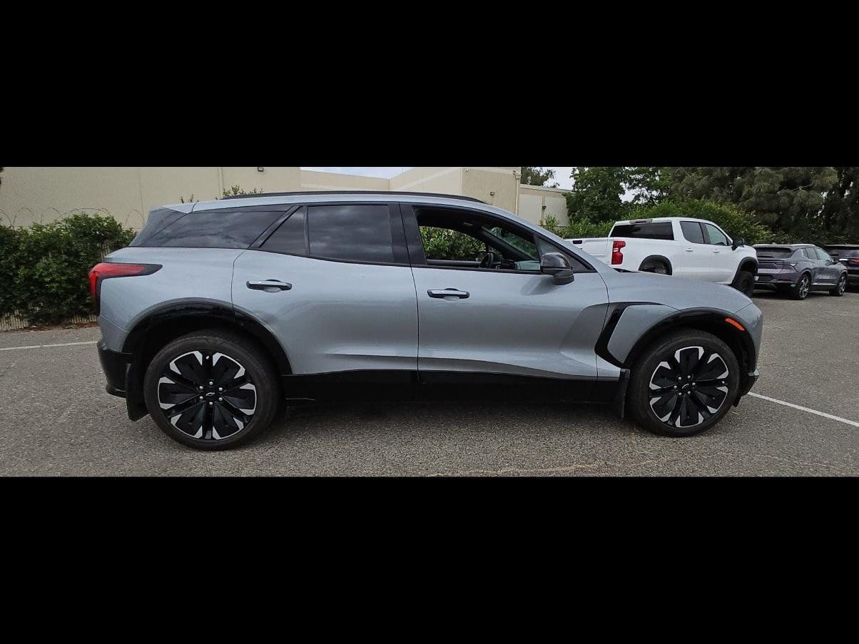Used 2024 Chevrolet Blazer EV RS AWD/4WD image 20