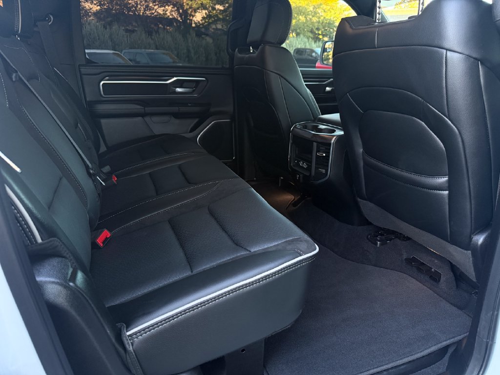 Used 2025 RAM 1500 Laramie w/ Sport Appearance Package AWD/4WD image 39