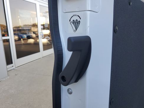 Used 2025 RAM ProMaster 2500 w/ Convenience Group image 26