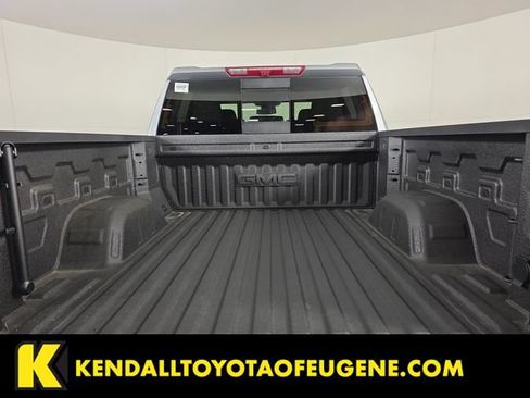 Used 2025 GMC Sierra 1500 Denali AWD/4WD image 11