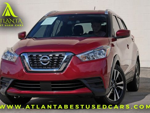 Used 2020 Nissan Kicks SV FWD image 1