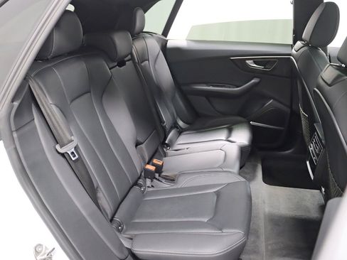 Used 2021 Audi Q8 Premium Plus w/ Premium Plus Package AWD/4WD image 33