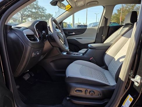 Used 2024 Chevrolet Equinox LS w/ LS Convenience Package FWD image 12