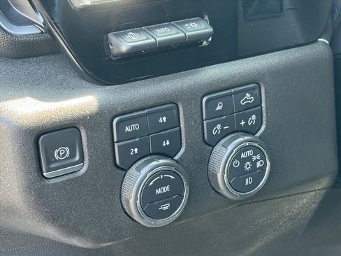 Used 2024 Chevrolet Silverado 2500 LTZ w/ LTZ Premium Package AWD/4WD image 18