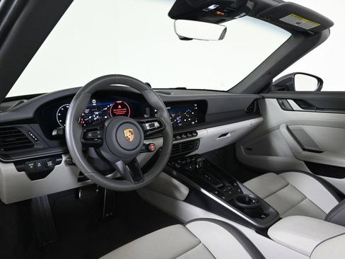 Certified 2025 Porsche 911 Carrera image 11