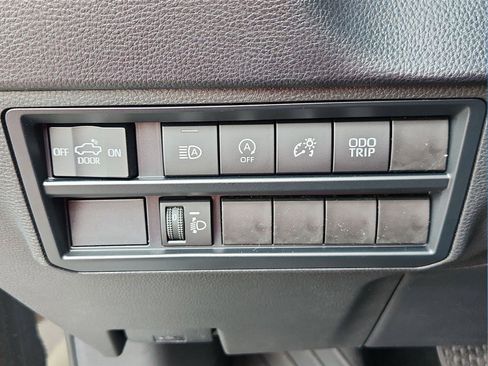 Used 2023 Toyota Tundra SR5 AWD/4WD image 15