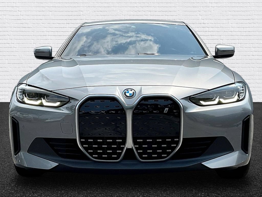 Used 2023 BMW i4 eDrive35 w/ Premium Package RWD image 2
