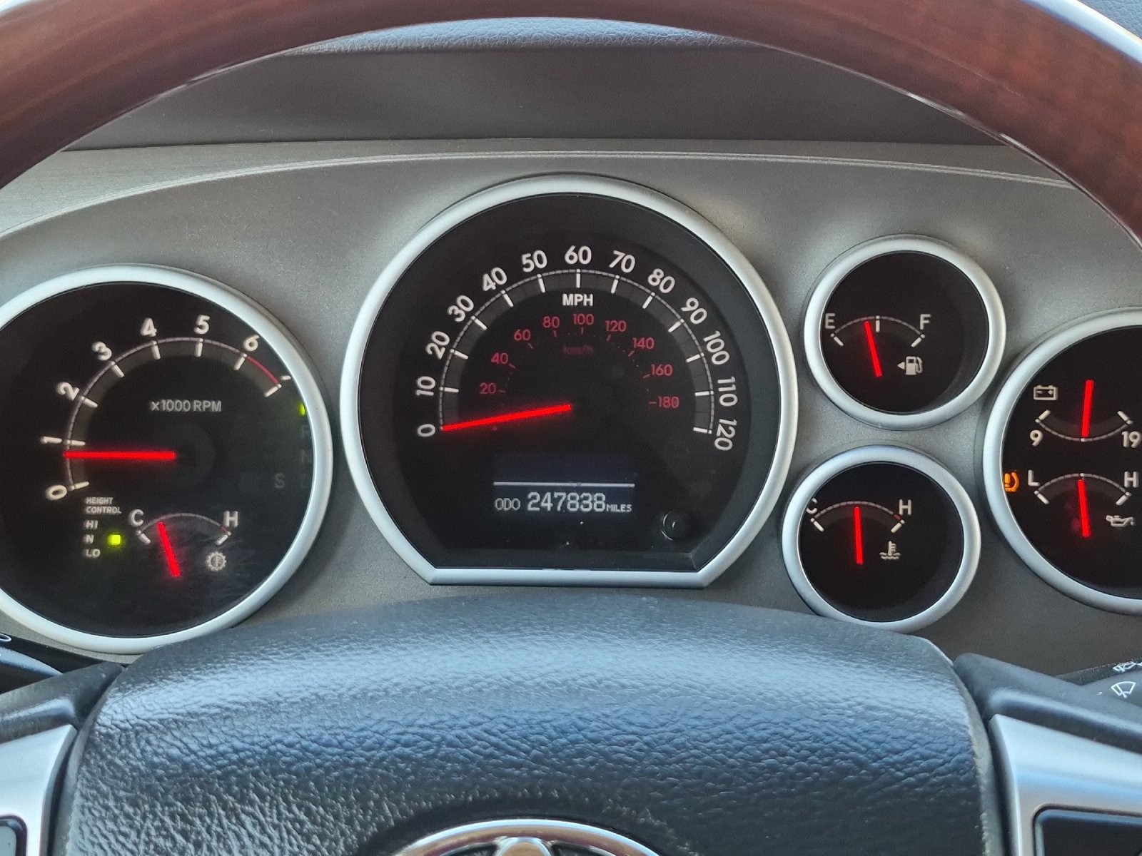 Used 2014 Toyota Sequoia Platinum AWD/4WD image 24