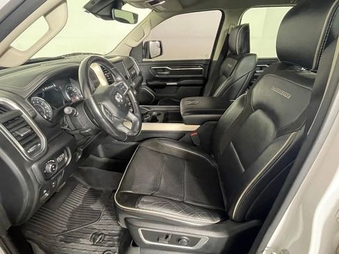Used 2022 RAM 1500 Laramie AWD/4WD image 7