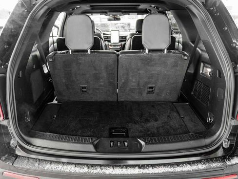 Used 2020 Ford Explorer ST w/ ST Street Pack image 13