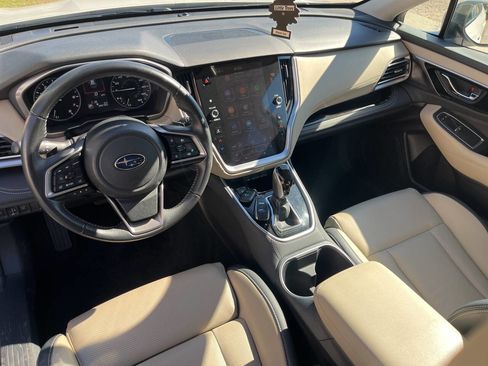 Used 2023 Subaru Outback Limited AWD/4WD image 11