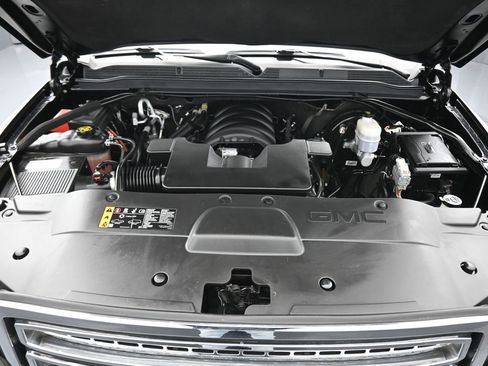 Used 2020 GMC Yukon XL SLT image 61