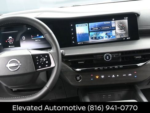 Certified 2025 Nissan Murano SV FWD image 13