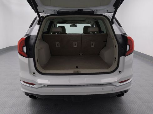 Used 2019 GMC Terrain Denali w/ Comfort Package image 29