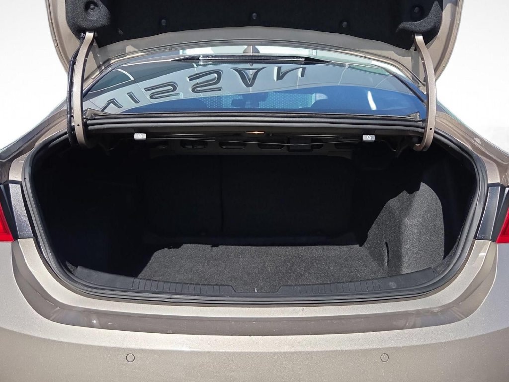 Used 2023 Chevrolet Malibu LT w/ Driver Confidence Package FWD image 28
