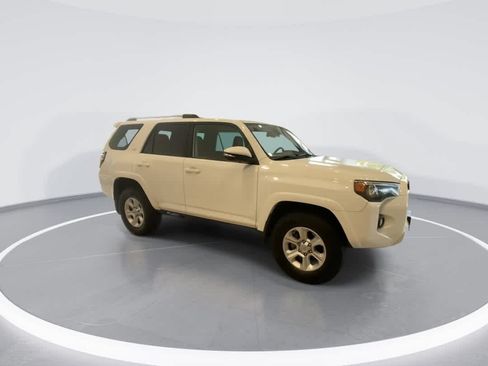 Certified 2024 Toyota 4Runner SR5 Premium w/ Moonroof Package AWD/4WD image 2