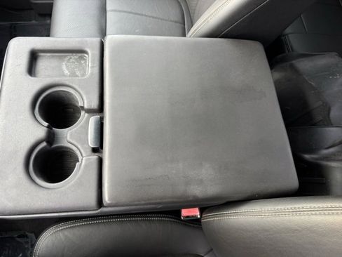 Used 2015 Ford F250 Lariat w/ Chrome Package image 18