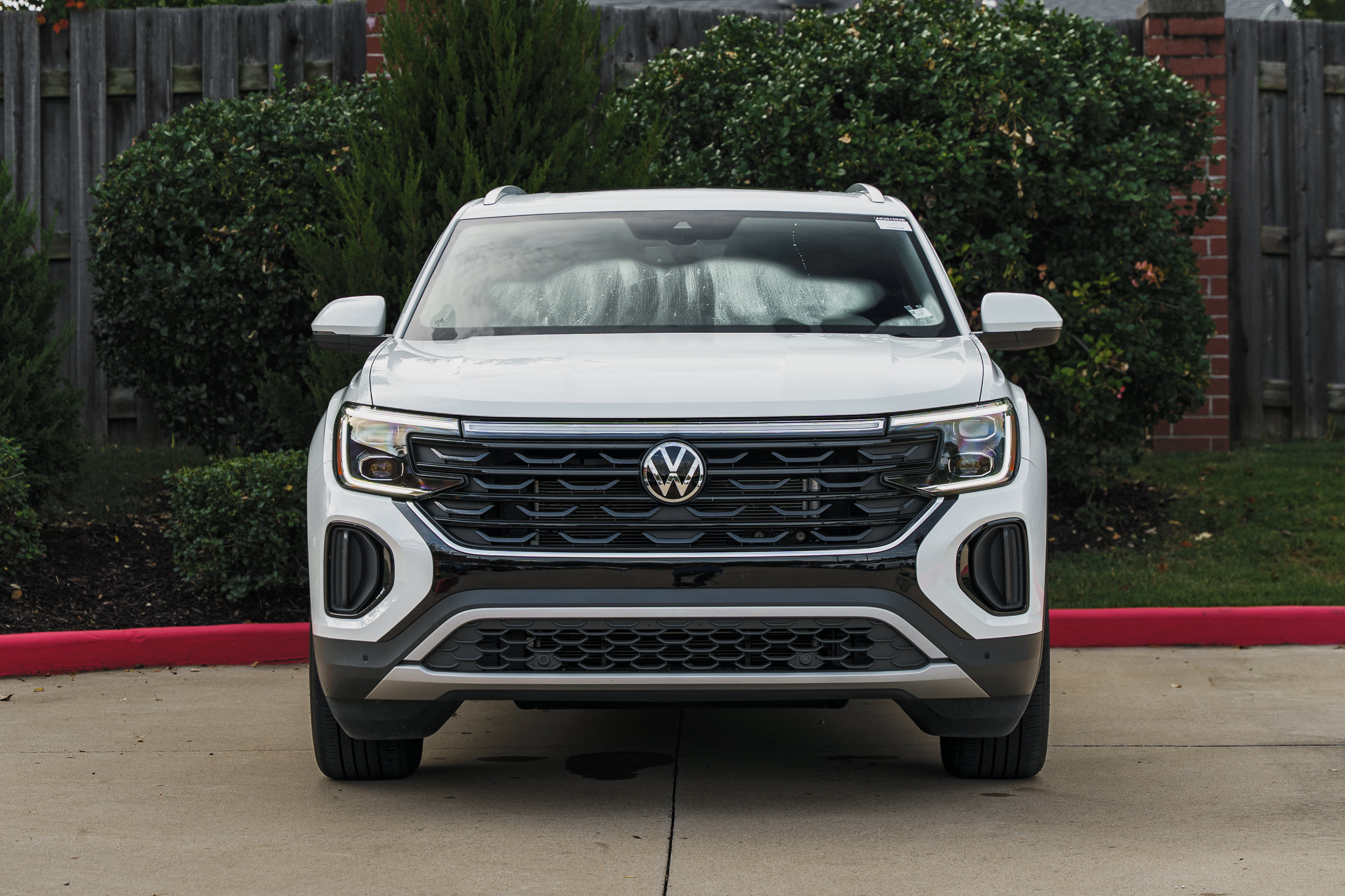 Used 2024 Volkswagen Atlas Cross Sport SE w/ Panoramic Sunroof Package AWD/4WD image 25