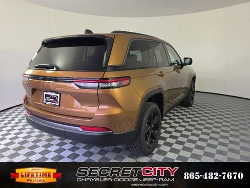 New 2026 Jeep Grand Cherokee Limited AWD/4WD image 7