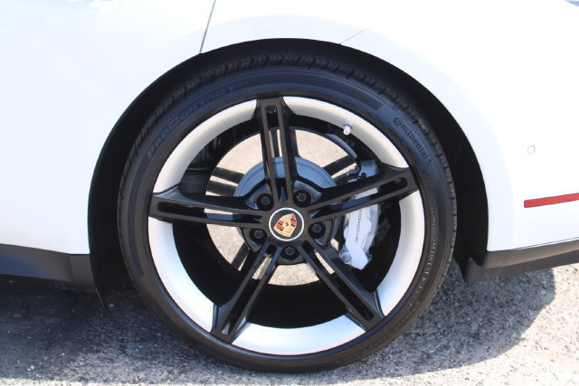 Used 2020 Porsche Taycan 4S AWD/4WD image 7