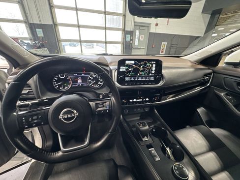 Used 2023 Nissan Rogue SL w/ SL Premium Package image 29