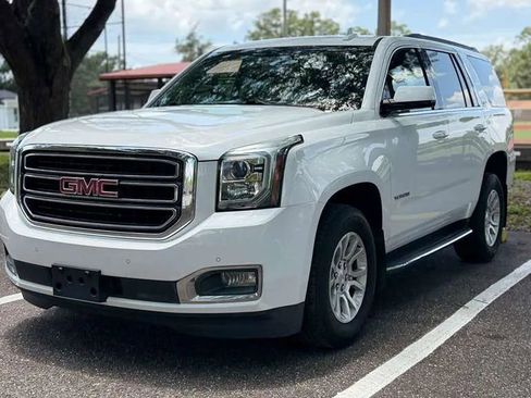 Used 2017 GMC Yukon SLT RWD image 1