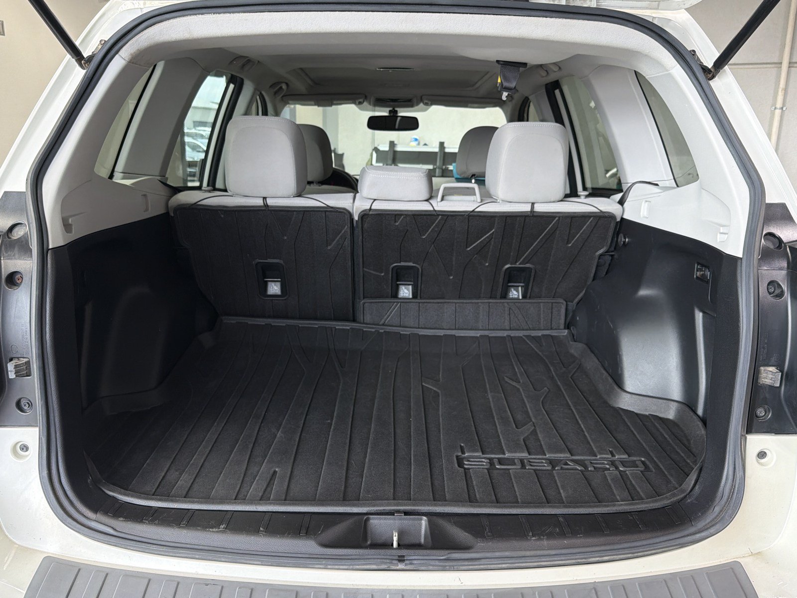 Used 2016 Subaru Forester 2.5i Premium w/ Popular Package #2 AWD/4WD image 12