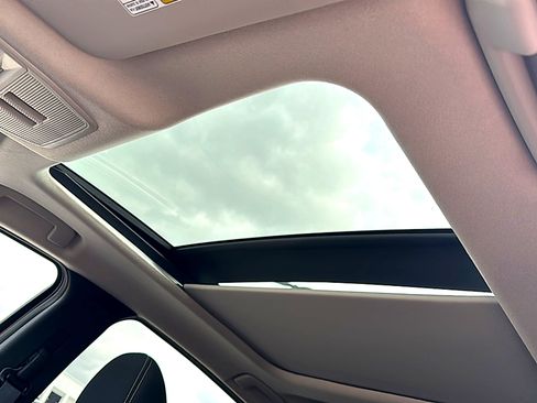 New 2026 Nissan Kicks SV w/ SV Premium Package FWD image 13