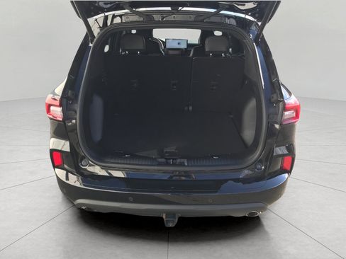 Used 2023 Ford Escape ST-Line Select w/ Tech Pack #2 image 12