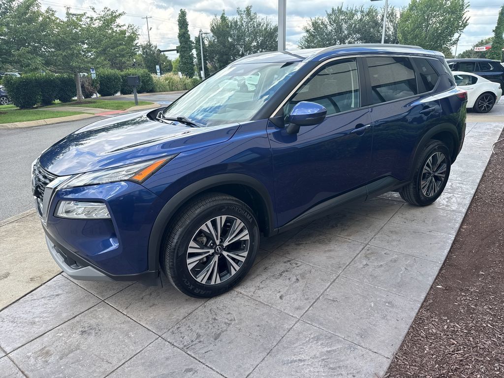 Used 2022 Nissan Rogue SV w/ SV Premium Package FWD image 9