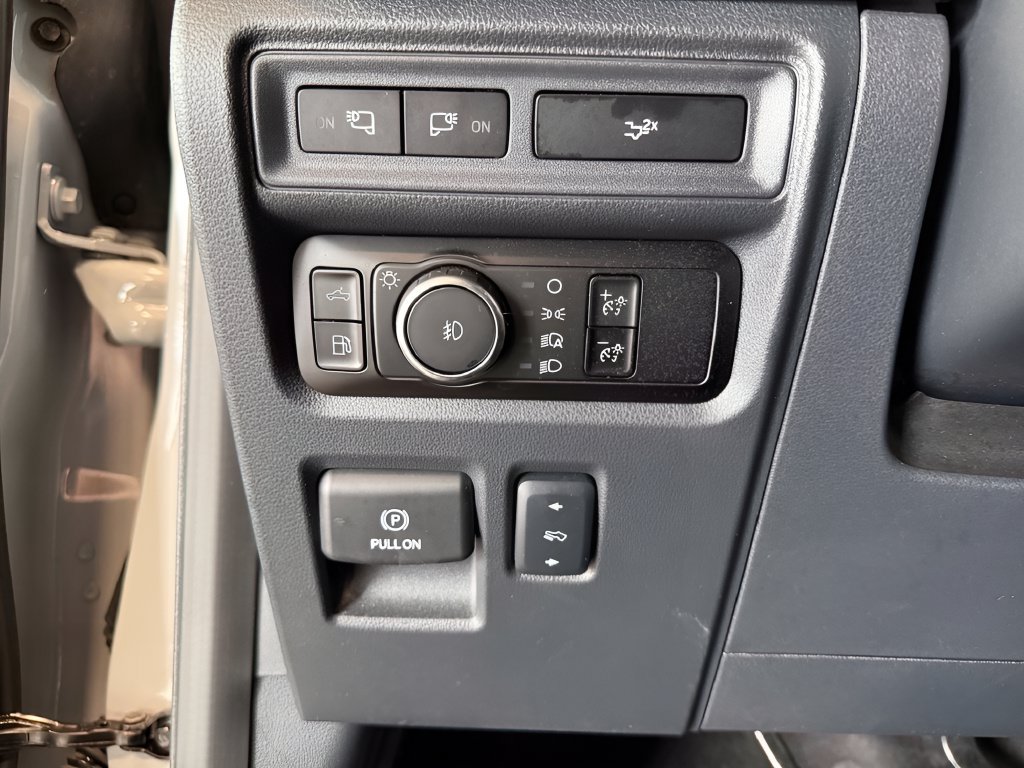 Used 2024 Ford F150 Lariat w/ Equipment Group 502A High AWD/4WD image 17
