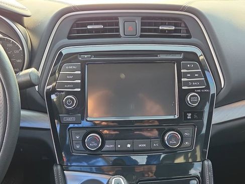 Used 2018 Nissan Maxima 3.5 SL FWD image 22