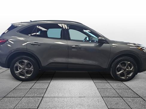 Used 2025 Ford Escape ST-Line image 4
