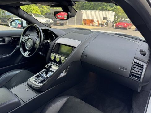 Used 2017 Jaguar F-TYPE Coupe RWD image 29