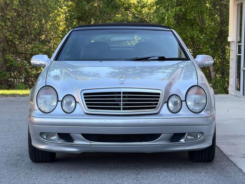 Used 2000 Mercedes-Benz CLK 320 Cabriolet image 3