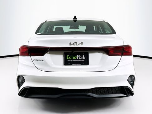 Used 2024 Kia Forte LXS image 7