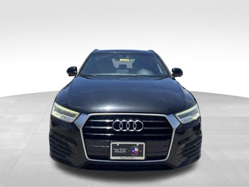 Used 2018 Audi Q3 2.0T Premium Plus w/ Premium Plus Package FWD image 2