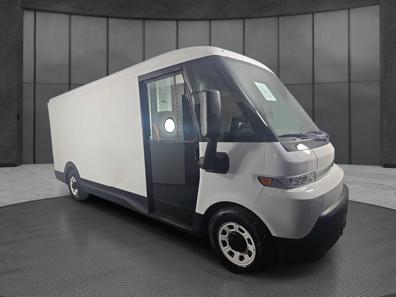 Used 2023 Chevrolet Brightdrop 600 w/ Active Safety Package 2 AWD/4WD image 3